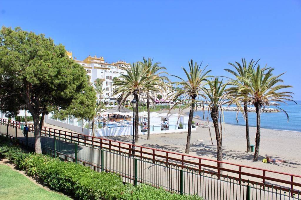 Frontline Sea In The Center Of Puerto Banus.2bedrooms -garden Apartment