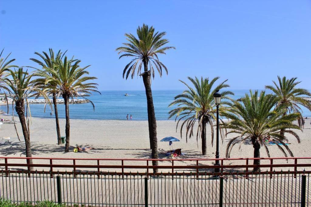 Frontline Sea In The Center Of Puerto Banus.2bedrooms -garden Apartment Marbella