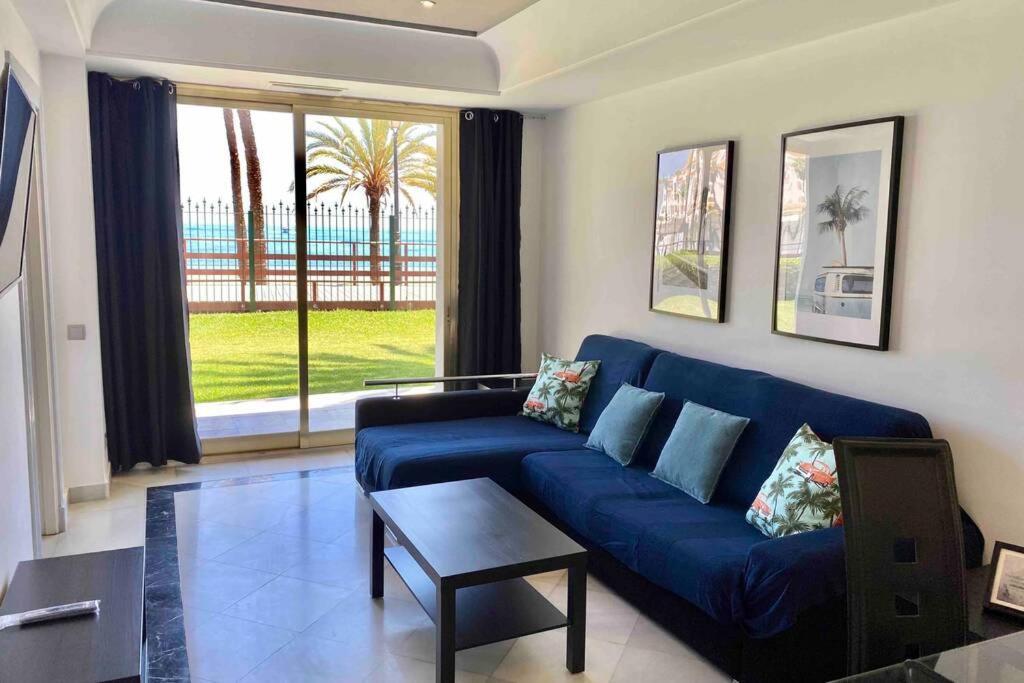 Apartment Frontline Sea In The Center Of Puerto Banus.2bedrooms -garden *